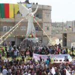 Kobane: Des milliers de personnes ont dénoncé les violations et exactions commises par la Turquie Kobane-manifestation-kurdes-comises-par-la-Turquie-rojinfo