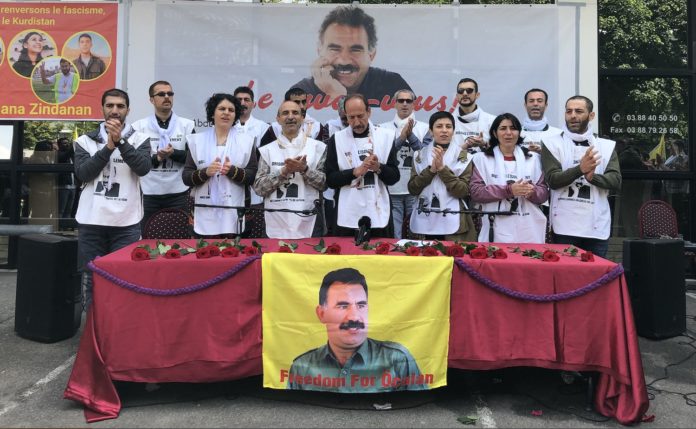A l'appel d'Ocalan, les activistes en grève de la faim à Strasbourg mettent un terme à leur action