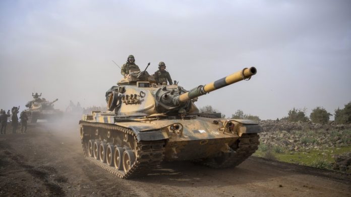 L'armée turque bombarde à nouveau des villages du nord de la Syrie