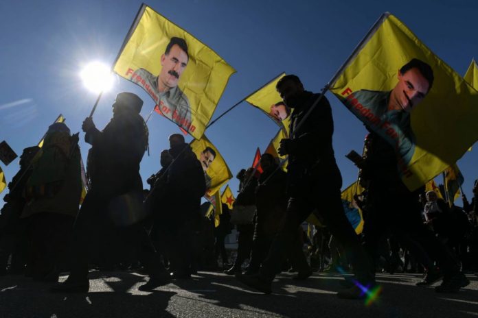 Des juristes et des intellectuels dénoncent «l'isolement d'Ocalan » comme étant une violation des conventions internationales