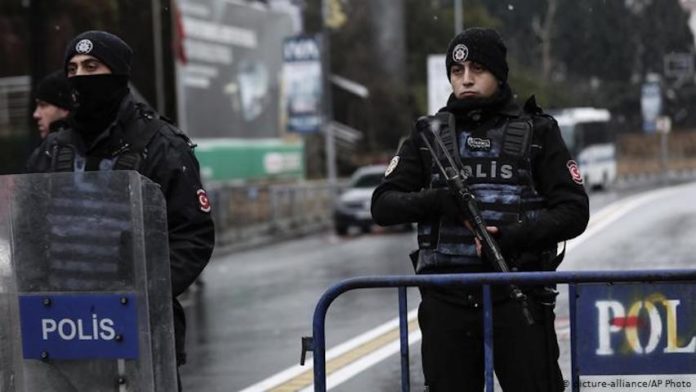 Diyarbakir: Un jeune ingénieur tué écrasé par un blindé de la police turque