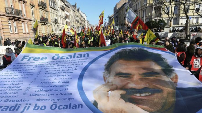 Les avocats du leader kurde Abdullah Ocalan déposent une demande afin de rencontrer leur client