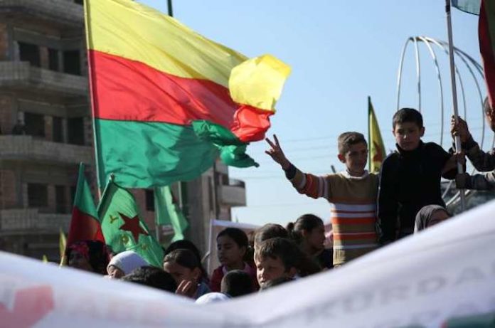 Organisations et partis kurdes dénoncent le silence qui encourage les attaques turques