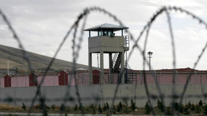 Les prisonniers politiques témoignent des conditions épouvantable dans les prisons turques