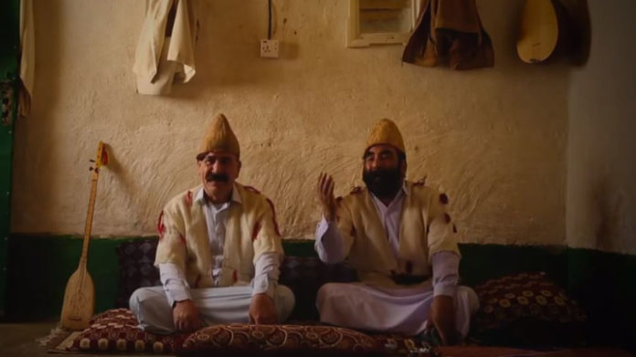 Un nouveau film-documentaire sur la tradition des dengbêj de Shengal