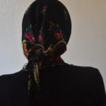 Afrin : Une femme raconte un an de torture par les forces d’occupation Enlevée en juin 2019 par les forces d’occupation à Afrin, avec sa fille de trois ans, une femme raconte son année de captivité sous la torture.