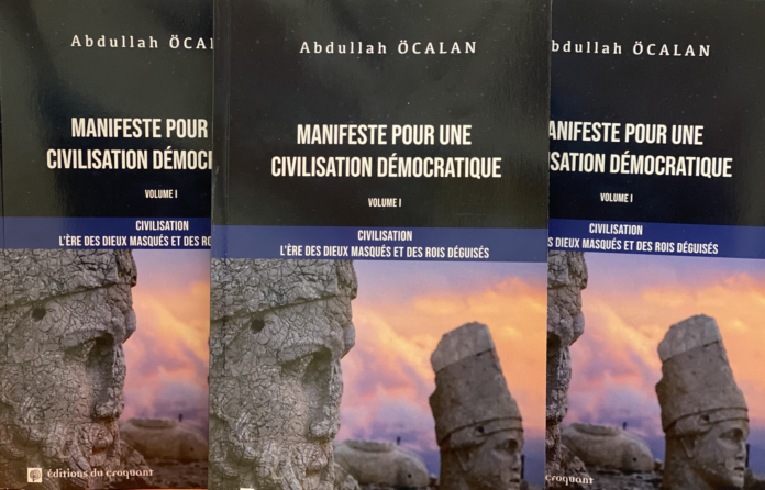 « Civilisation : L’ère des dieux masqués et des rois déguisés » d’Abdullah Ocalan est le premier livre d’un ouvrage en cinq volumes intitulé « Manifeste pour une Civilisation Démocratique ». Il vient de paraître aux éditions du Croquant.