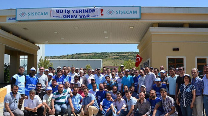 Au cours de ses 18 ans de pouvoir, le parti AKP a interdit 17 grèves de travailleurs pour diverses raisons.