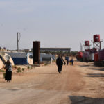 L’embargo sur les réfugiés de Shehba se fait plus dur à l’approche de l’hiver Après l'occupation d'Afrin par l'État turc le 18 mars 2018, des milliers de personnes ont été forcées de migrer vers Shehba. A l’approche de l’hiver, le gouvernement de Damas durcit l'embargo sur la région.