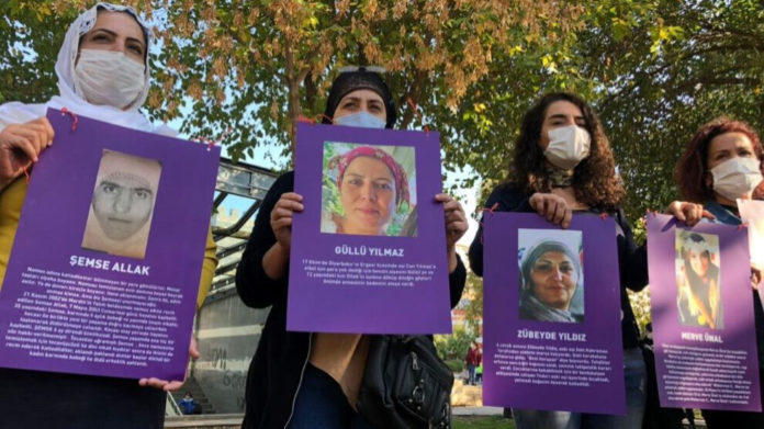 La police turque a restreint jeudi une manifestation de femmes à l’approche de la journée internationale pour l’élimination de la violence à l’égard des femmes, à Amed (Diyarbakir).