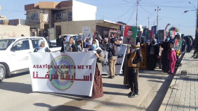 Les Kurdes yézidis organisent des actions depuis plusieurs jours pour protester contre l'accord conclu le 9 octobre, entre le gouvernement central irakien et le parti démocratique du Kurdistan (PDK) concernant Shengal.