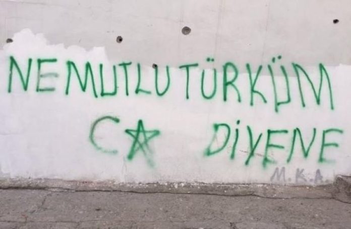 Un membre du HDP a été agressé par deux individus, dans la province occidentale de Manisa, parce qu’il parlait en kurde.