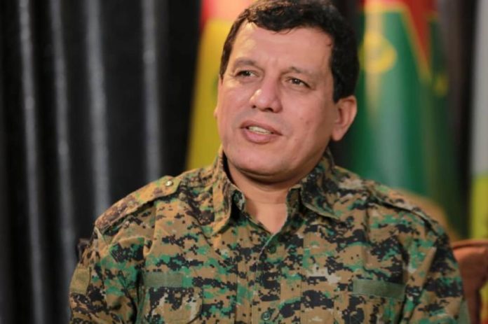 Mazlum Abdi, commandant en chef des Forces démocratiques syrienne (FDS), a condamné l’attaque menée dimanche par des milices armées du Clan Barzani contre des guérilleros des Forces de Protection du Peuple (HPG, branche armée du PKK).