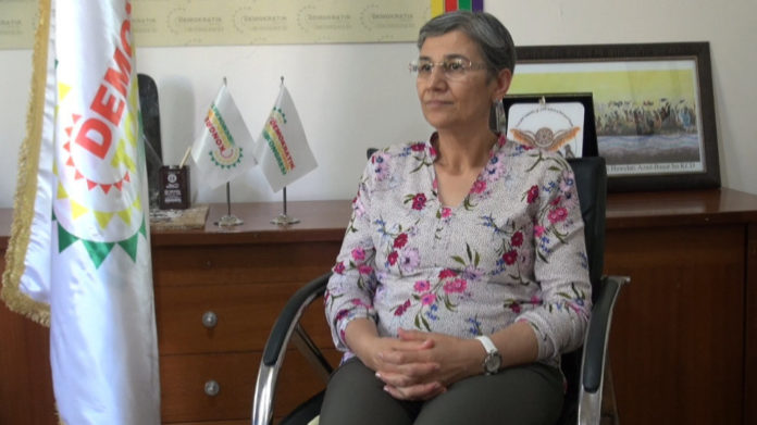 L’Alliance internationale des femmes (IWA), une alliance mondiale composée d’organisations de femmes, d’institutions, d’alliances, de réseaux et d’individus, a condamné « avec les termes les plus forts » l’emprisonnement de Leyla Güven, ex-députée du HDP, destituée par le gouvernement turc.