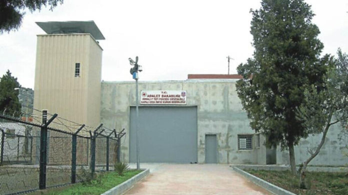 Le cabinet juridique Asrin qui représente le leader kurde Abdullah Öcalan a critiqué le fait que le CPT n’ait pas visité l'île-prison d'Imrali