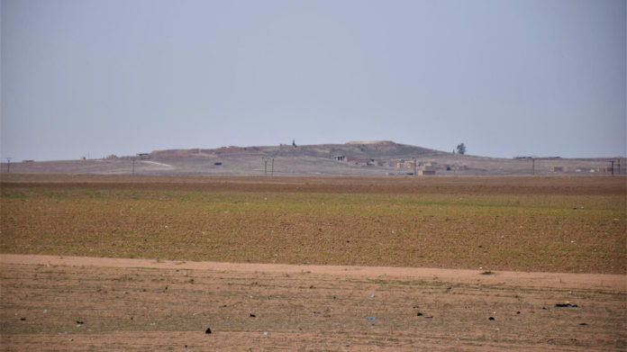 Les agriculteurs de Tall Tamr, dans le nord-est de la Syrie, ne peuvent plus cultiver leurs champs proches des zones occupées par la Turquie.