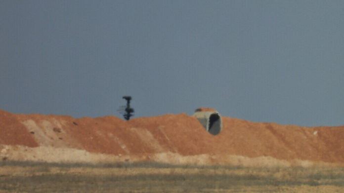 Les forces d’occupation turques ont installé des radars de défense aérienne dans leurs bases les plus avancées situées près d’Aïn Issa et de l’autoroute stratégique M4. Parallèlement, elles poursuivent leurs attaques militaires sur la ville, au nord de la Syrie.