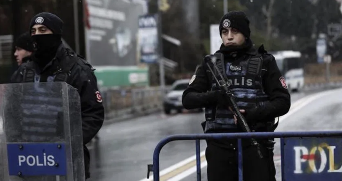 14 personnes ont été arrêtées samedi matin lors d’une série de perquisitions dans la province de Amed (Diyarbakir).