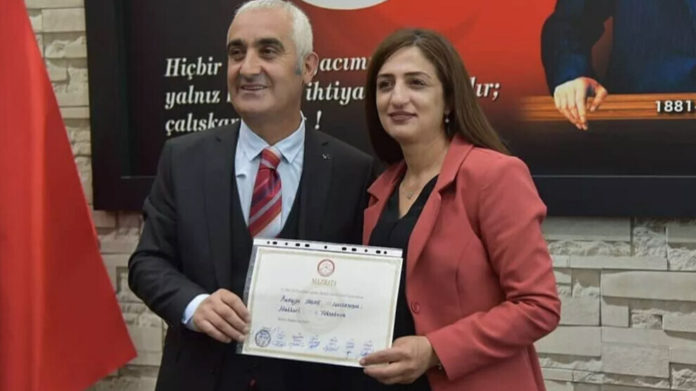 Irfan Sari, co-maire du district de Yüksekova, a été condamné jeudi à sept ans et demi de prison en tant que membre d'une organisation terroriste.