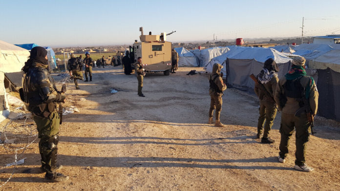 Une opération lancée dans le camp d’Al Hol a conduit à l’arrestation de 9 personnes, dont des membres de l'EI