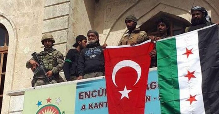 A l'occasion du troisième anniversaire de l'occupation de la ville kurde d’Afrin, dans le nord de la Syrie, la Turquie a interdit l’utilisation de la monnaie syrienne.
