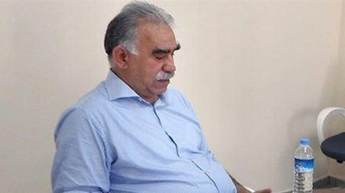 Au cours d’une brève conversation téléphonique jeudi avec son frère, Öcalan a déclaré que cet entretien était très dangereux et inacceptable.