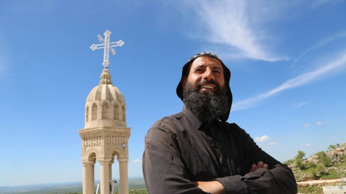 Le prêtre syriaque Sefer (Aho) Bileçen a été condamné à 2 ans et 1 mois de prison dans la province de Mardin, pour 