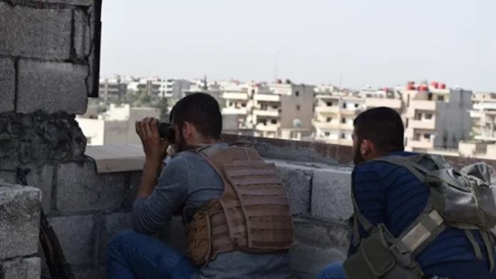 Les affrontements entre les forces de sécurité intérieure et les milices de Difaa al-Watani affiliées au régime syrien dans le quartier Tay de Qamishlo ont repris à 6 heures ce vendredi matin.