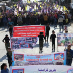Les déplacés d’Afrin protestent contre le changement démographique imposé par la Turquie Des centaines de déplacés d’Afrin ont protesté dimanche, à Tall Rifaat, contre le changement démographique imposé par la Turquie dans la région.