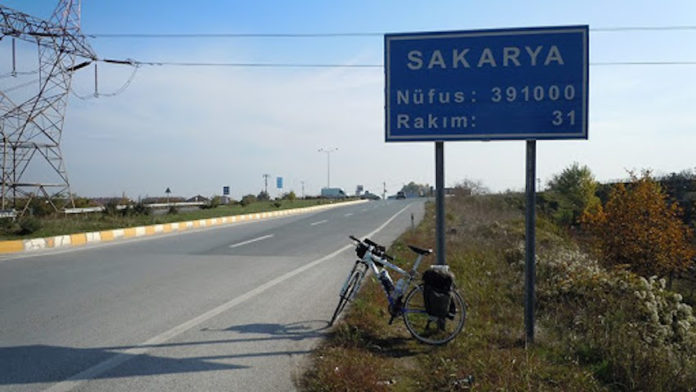 Un jeune kurde de 16 ans a été grièvement blessé samedi à la suite d’une agression raciste survenue dans la province turque de Sakarya.