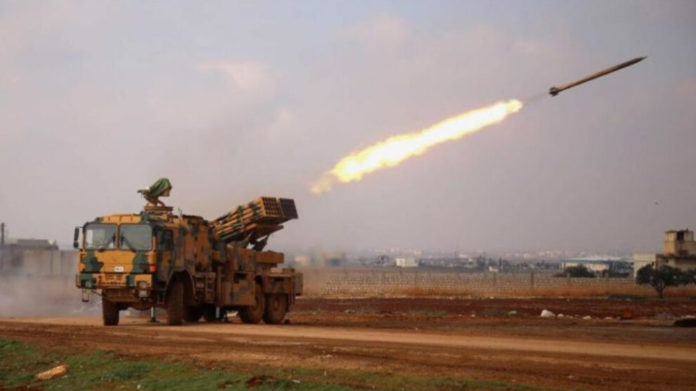 L'OSDH rapporte que les forces d'occupation turques bombardent les zones majoritairement kurdes, au nord de la Syrie