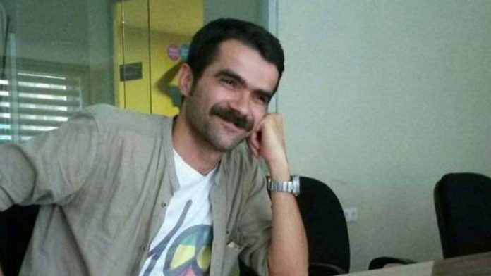 Ismail Çoban, ancien rédacteur en chef du journal kurde Azadiya Welat, fermé par décret, a été condamné mardi à 4 ans et 6 mois de prison pour des articles qu'il avait publiés dans le journal.