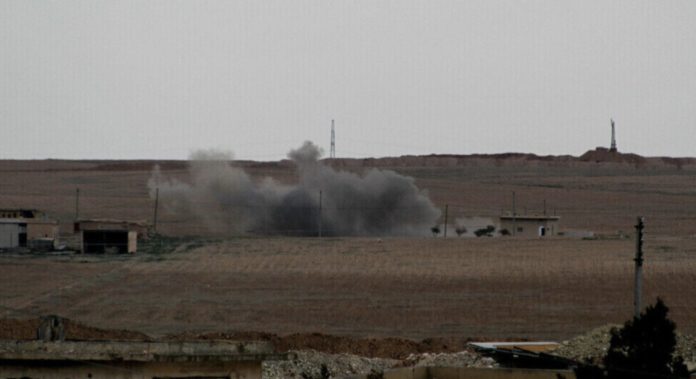 Les forces turco-djihadistes continuent de bombarder les régions de Shehba, Tall Tamr, Tall Rifaat et Manbij, dans le nord de la Syrie