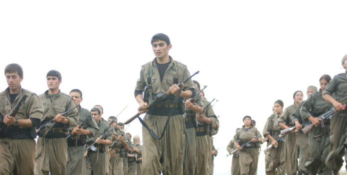 Le centre de presse des Forces de défense du peuple (HPG, branche armée du PKK) ont annoncé jeudi la mort de 7 de leurs combattants suite à une embuscade tendue par les peshmergas du Parti démocratique du Kurdistan (PDK).