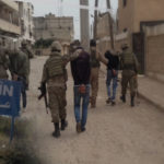 Un groupe djihadiste pro-turc enlève un homme yézidi de 70 ans à Afrin Un homme yézidi de 70 ans nommé Hesen Kalo a été kidnappé par la Division al-Hamza dans la région d'Afrin occupée par la Turquie, au nord de la Syrie.