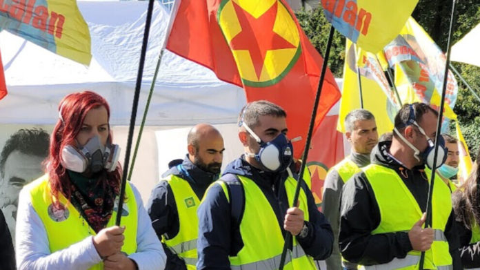 Des activistes kurdes se sont rassemblés devant le siège de l’ONU dénonçant l'utilisation d'armes chimiques par l'armée turque au Kurdistan