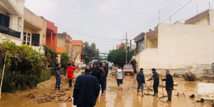 Des inondations ont frappé vendredi le sud-est de Hewlêr (Erbil). Les autorités ont mis en garde contre de nouvelles pluies diluviennes.