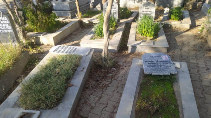 Les tombes de combattants kurdes et de personnes tuées durant le siège de la ville de Cizre par l’armée turque en 2015-2016 ont été profanées.