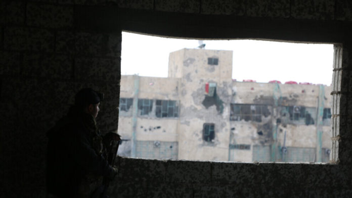 Les FDS poursuivent leurs opérations pour éradiquer les derniers combattants de l’EI impliqués dans l’attaque de la prison de Sina à Hassaké