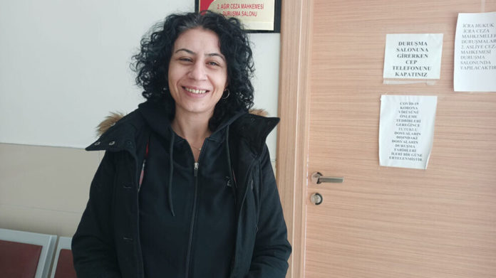La journaliste Selda Manduz condamnée à la prison par la justice turque pour 