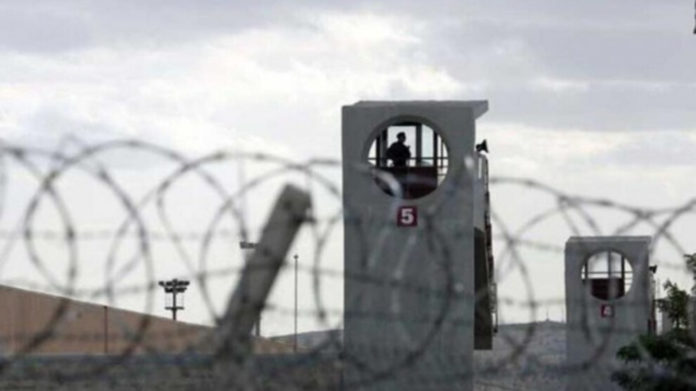 Un enfant séjournant avec sa mère dans la prison pour femmes de Diyarbakır n'a reçu aucun soin, rapporte l’agence de presse kurde Mezopotamya.
