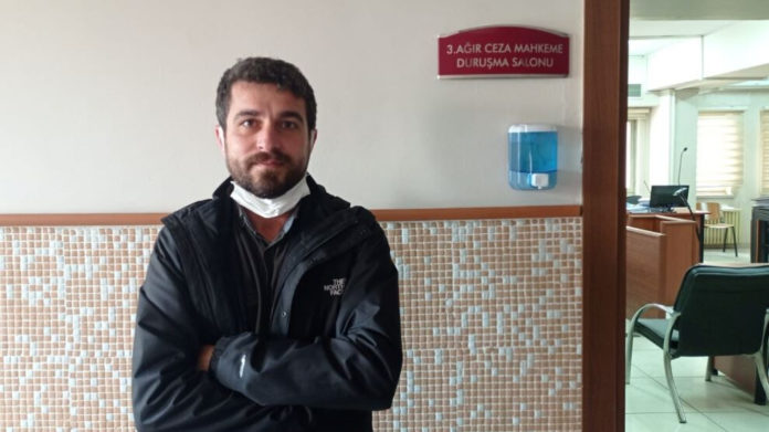 Le journaliste Ahmet Kanbal de l’Agence de presse kurde Mezopotamya (MA) a été condamné à un an et trois mois de prison à Aydin, en Turquie. 