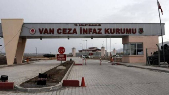 Le prisonnier politique kurde Can Güder n'avait que 20 ans.  Il est mort dans des circonstances suspectes dans la prison de type F de Van.