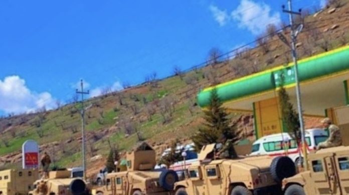Le Parti démocratique du Kurdistan (PDK) a déployé des véhicules blindés et des ambulances dans la région de Metina, dans les zones controlées par les guérilléros du Parti des travailleurs du Kurdistan (PKK), dans le sud-Kurdistan (nord de l'Irak).
