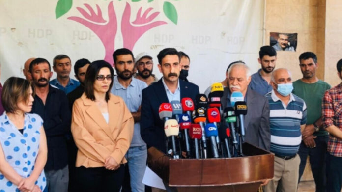 La représentation du Parti démocratique des peuples (HDP) à Hewlêr (Erbil) a tenu, samedi, une conférence de presse concernant l'opération d'invasion de l'Etat turc contre le sud-Kurdistan (nord de l'Irak).