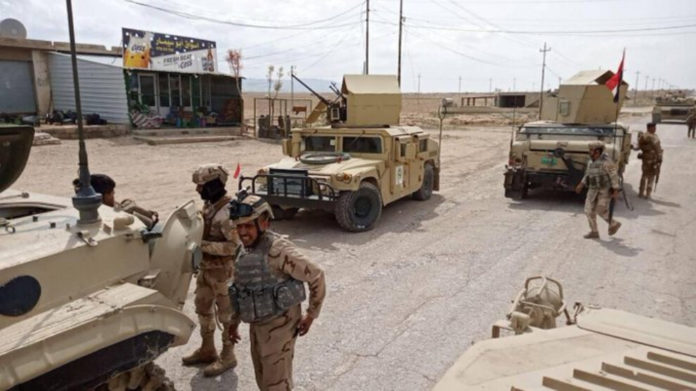 Alors que la Turquie poursuit son offensive contre les positions du PKK au Sud-Kurdistan, l'armée irakienne attaque Shengal (Sinjar)