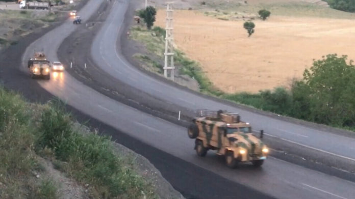 Depuis jeudi, l'armée turque procède à d’importants déploiements de troupes et d’armements dans la province kurde de Sirnak.