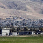 Le camp de réfugiés de Makhmour sous embargo depuis trois ans Le camp de Makhmour au sud-Kurdistan qui abrite près de 12000 réfugiés kurdes souffre depuis 3 ans d’un embargo imposé par les forces du PDK