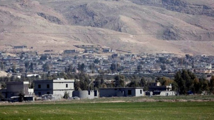 Le camp de Makhmour au sud-Kurdistan qui abrite près de 12000 réfugiés kurdes souffre depuis 3 ans d’un embargo imposé par les forces du PDK