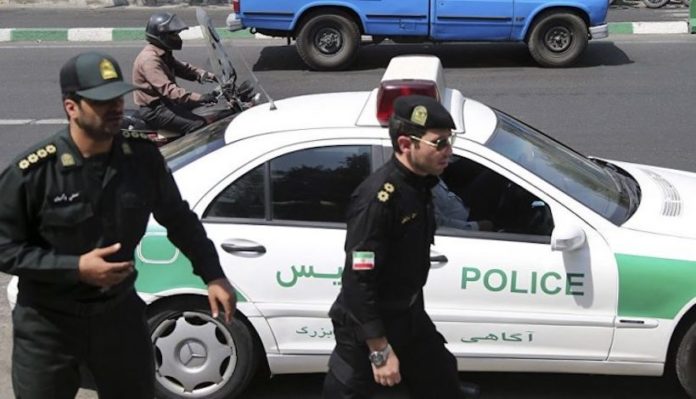 Quatre personnes, dont trois mineures ont été arrêtés jeudi par les forces iraniennes à Ourmia, à l’Est-Kurdistan (Iran).